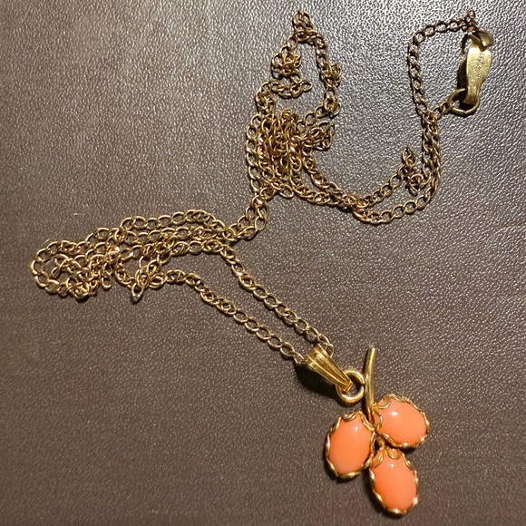 Gold filled and pink coral vintagePendant Necklace